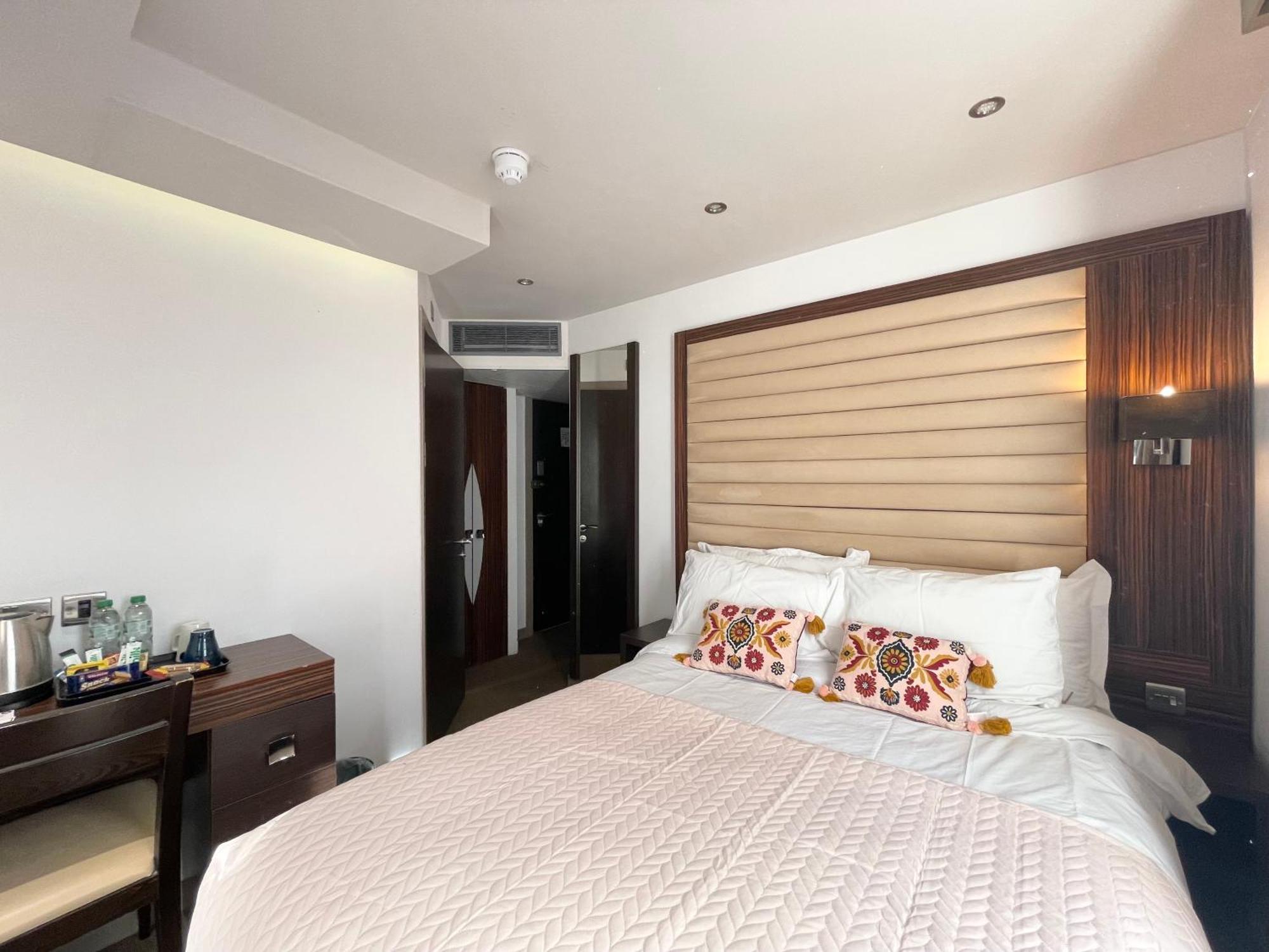 Maitrise Hotel London Luaran gambar
