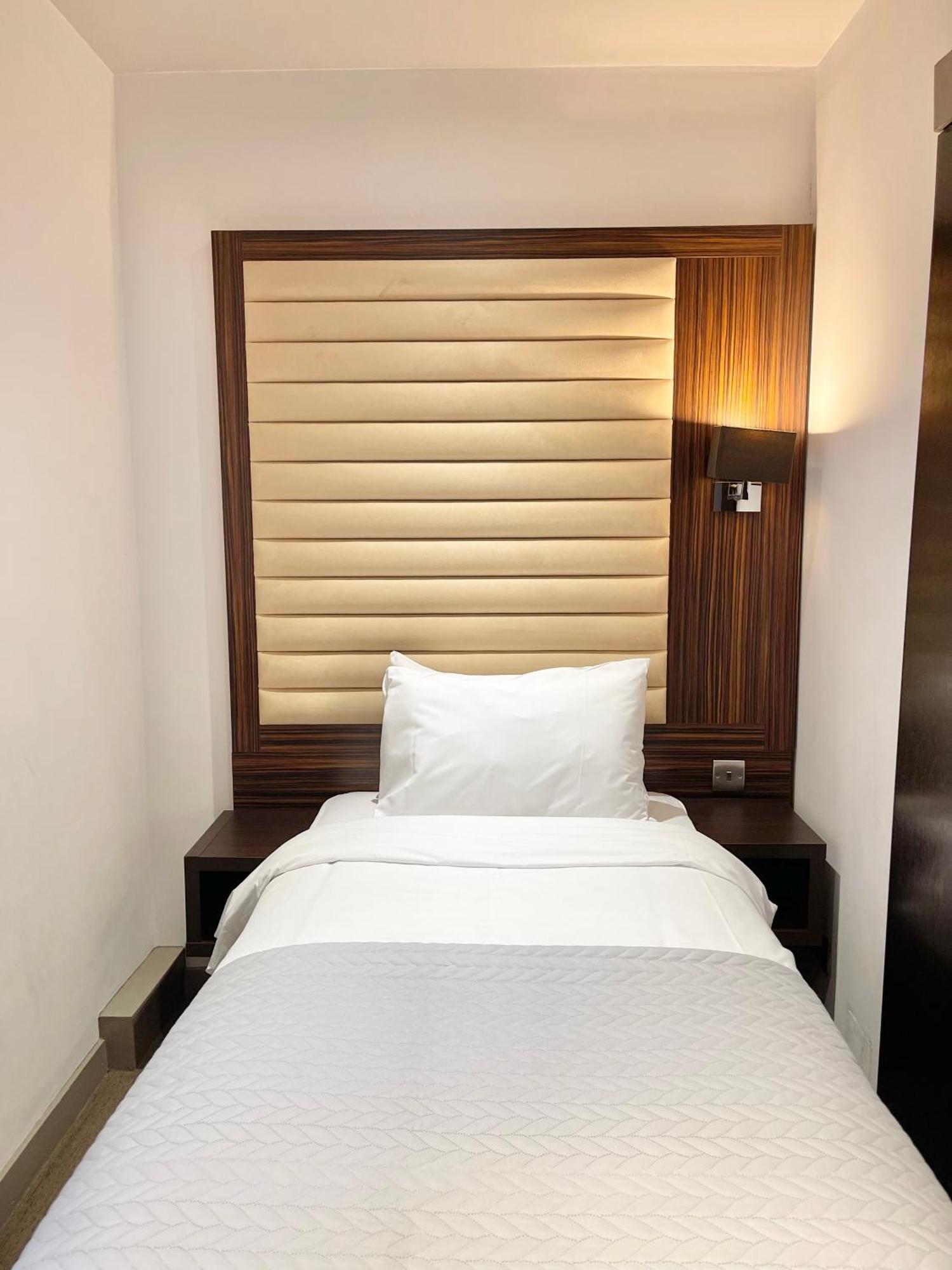 Maitrise Hotel London Luaran gambar